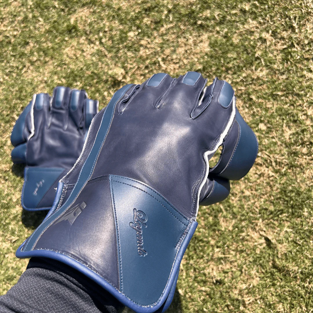 Armour Legends Navy Wicket Keeping Gloves - Image 6