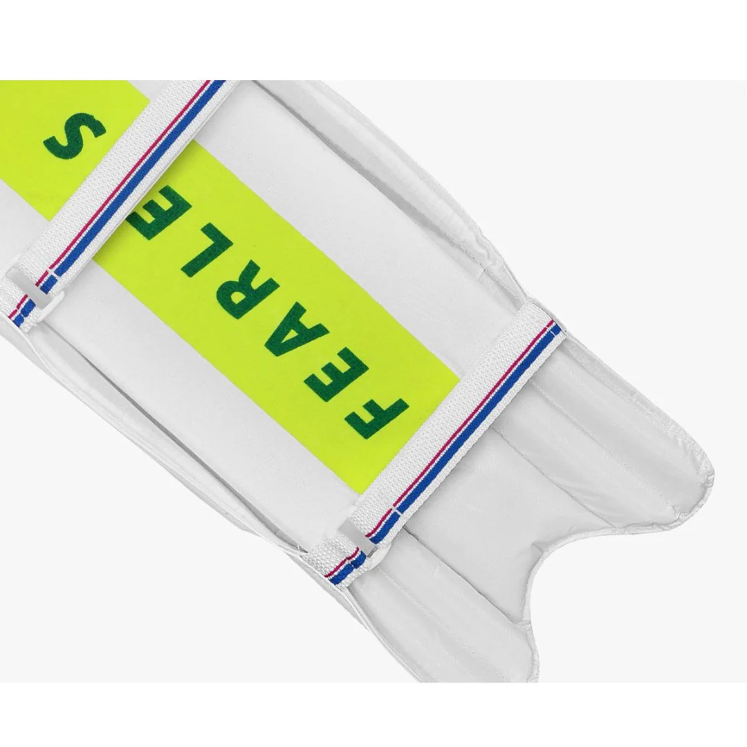 DSC Intense Attitude Wicket Keeping Leg Guard - Junior - Image 3