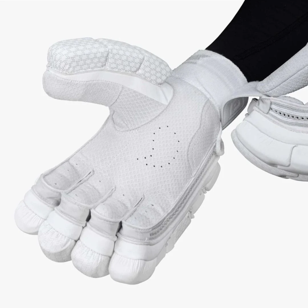 DSC Intense Player Batting Gloves - Image 3