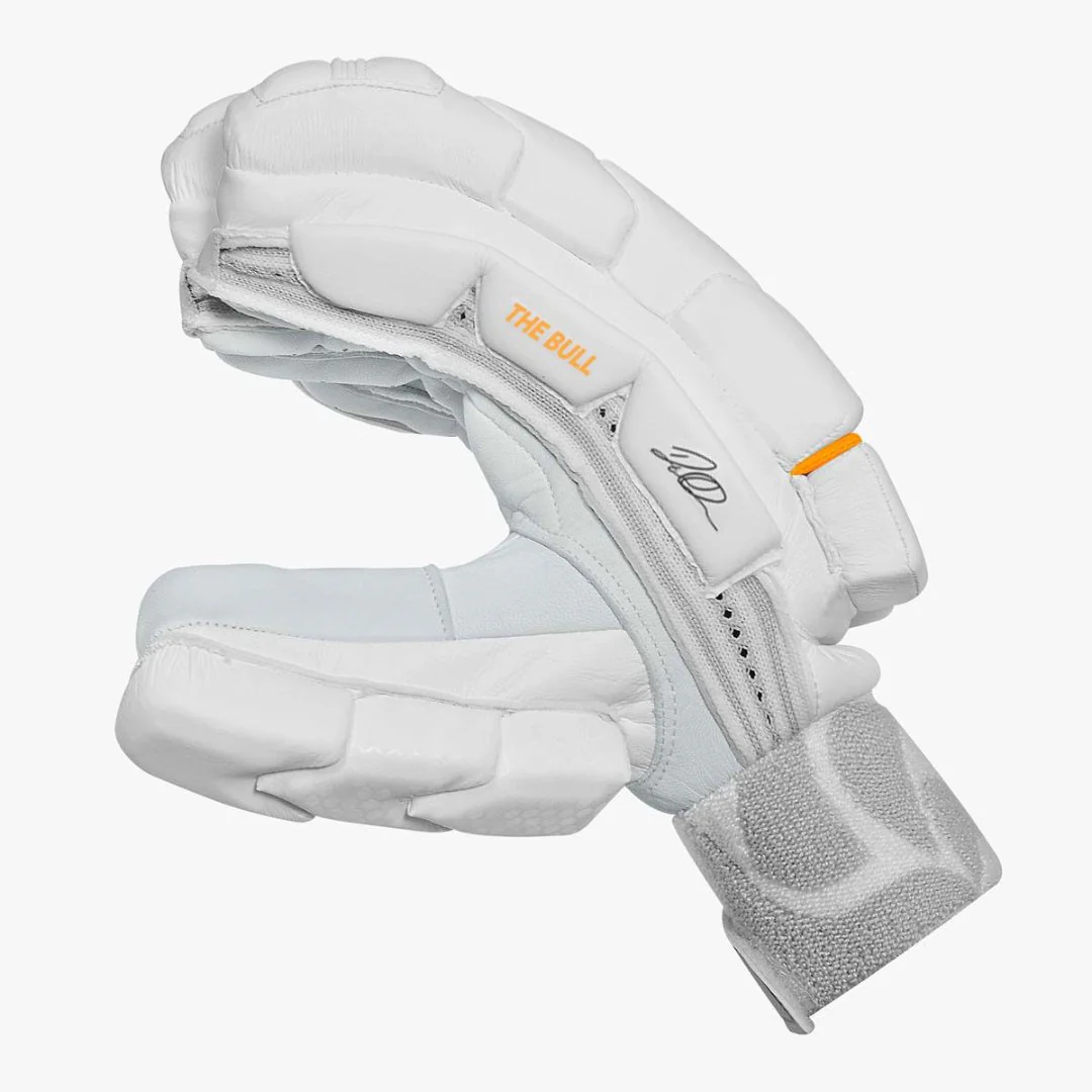 DSC Krunch The Bull Autograph Batting Gloves - Image 3