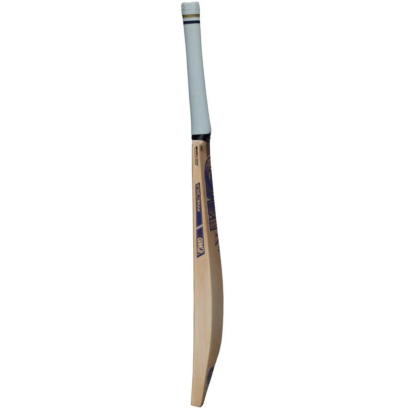 GM BRAVA Signature Cricket Bat 2025-26 Edition - Image 4