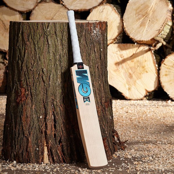 GM Diamond 404 English Willow Cricket Bat - Image 4