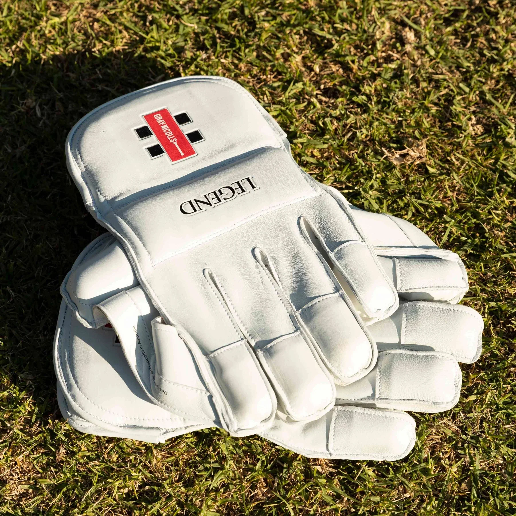 GRAY-NICOLLS Legend - Wicket Keeping Gloves - Image 2