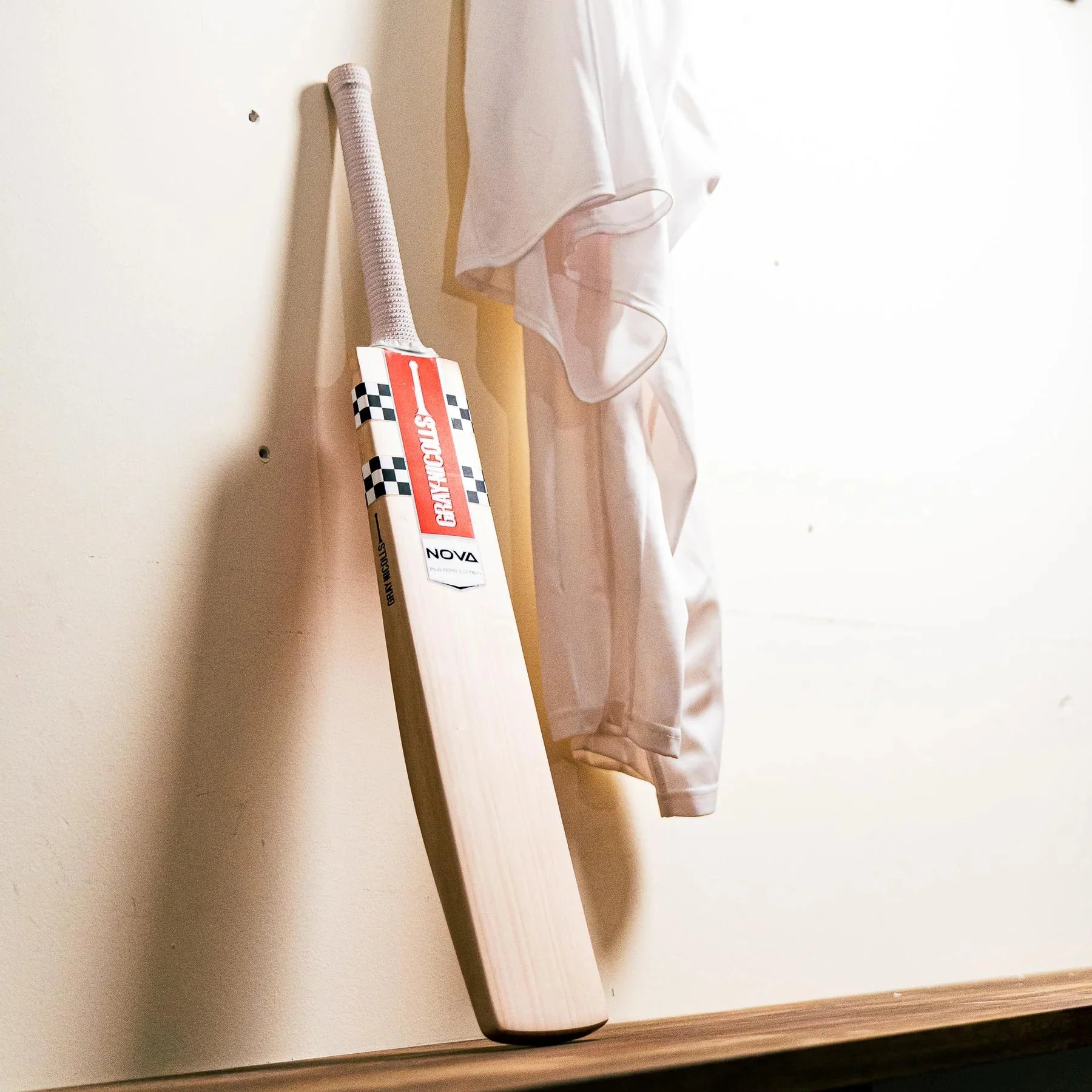 Gray Nicolls Nova 3.0 Players Edition English Willow Cricket Bat 2025-26 Edition - Image 5