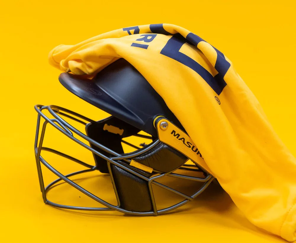 MASURI E-LINE PLUS TITANIUM CRICKET HELMET 25-26 EDITION - Image 4