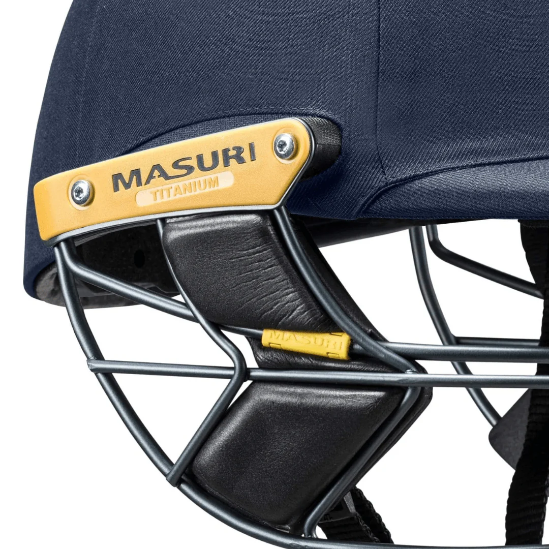 Masuri E Line Titanium Cricket Helmet - Senior - Image 4