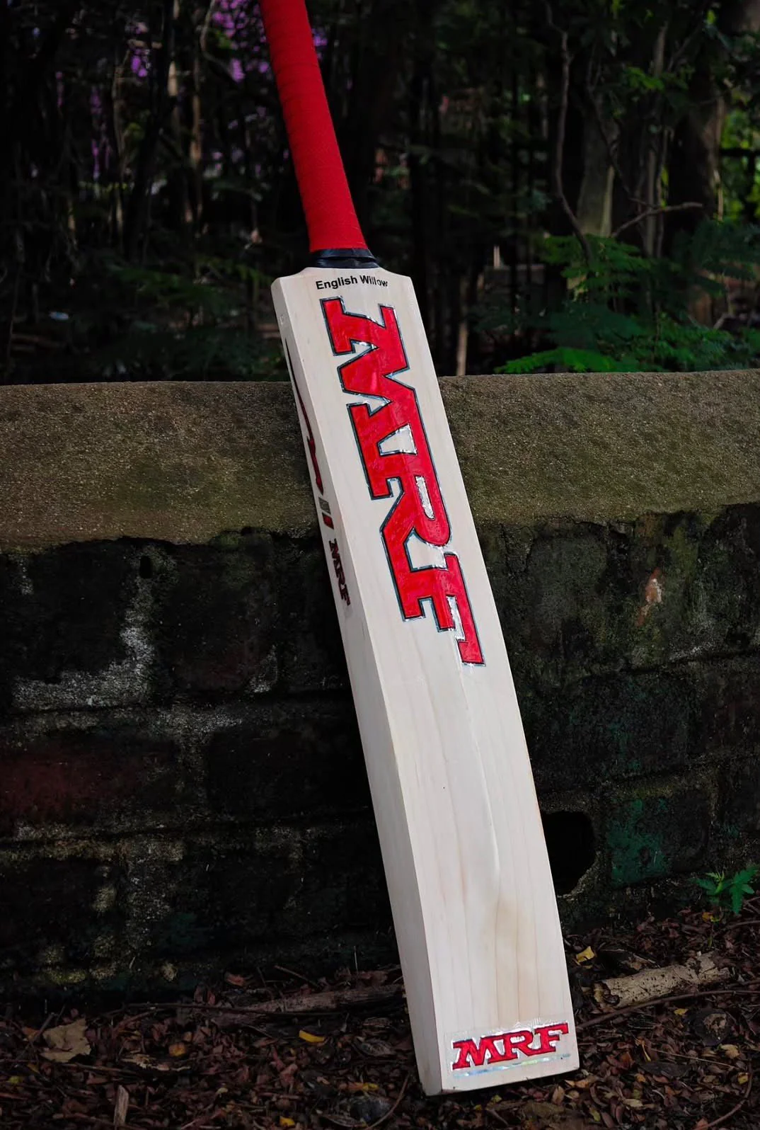 MRF Genius Legacy English Willow Cricket Bat – 2025 - Image 3