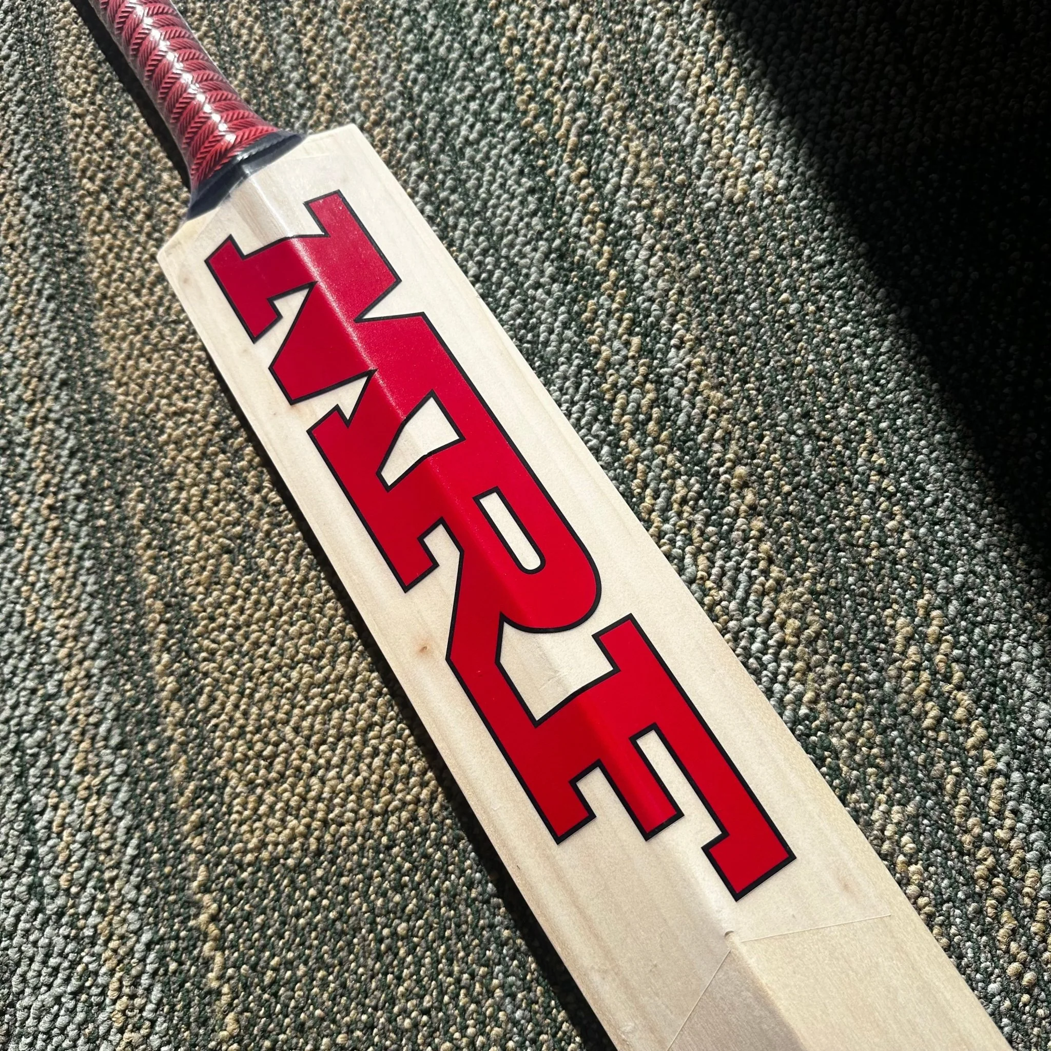 MRF Genius Prince Players Grade Cricket Bat - 2026 edition - Image 5