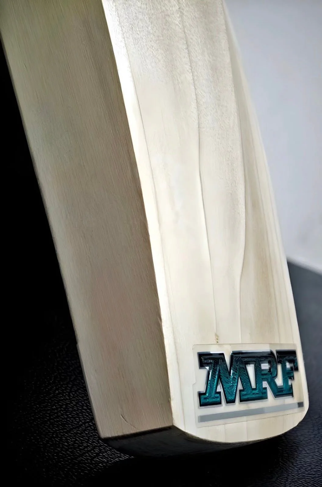 MRF Gill 77 Carnage Senior English Willow Cricket Bat – 2025 Edition - Image 5