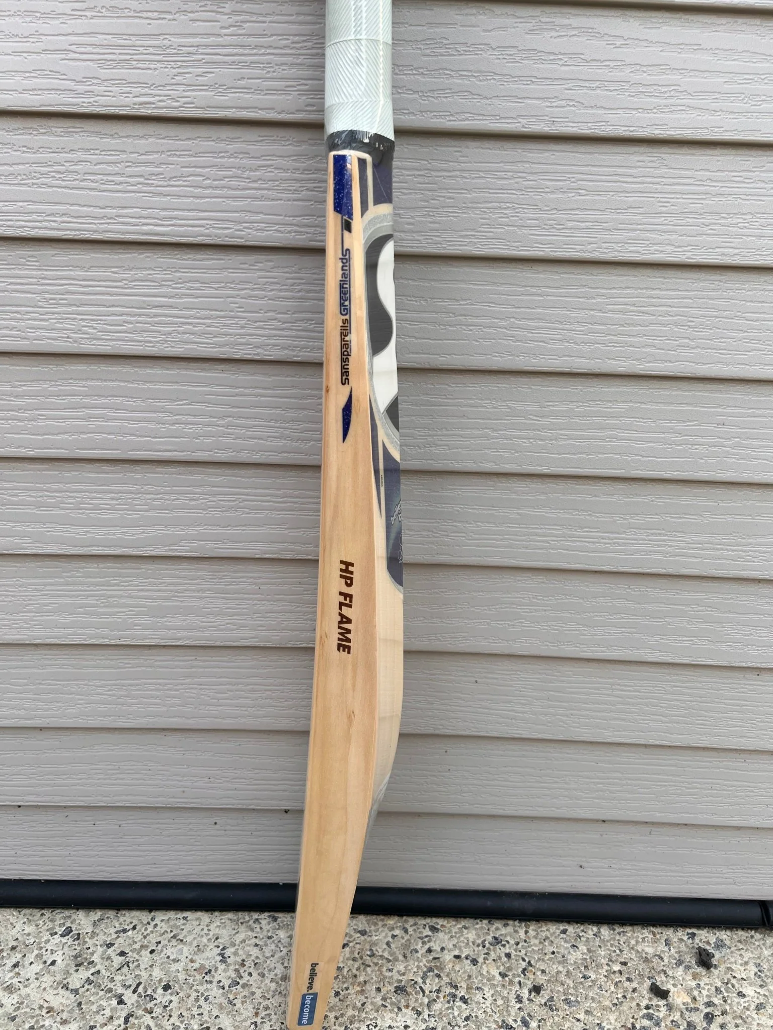 SG HP Flame English Willow Cricket Bat SH(2024) - Image 4