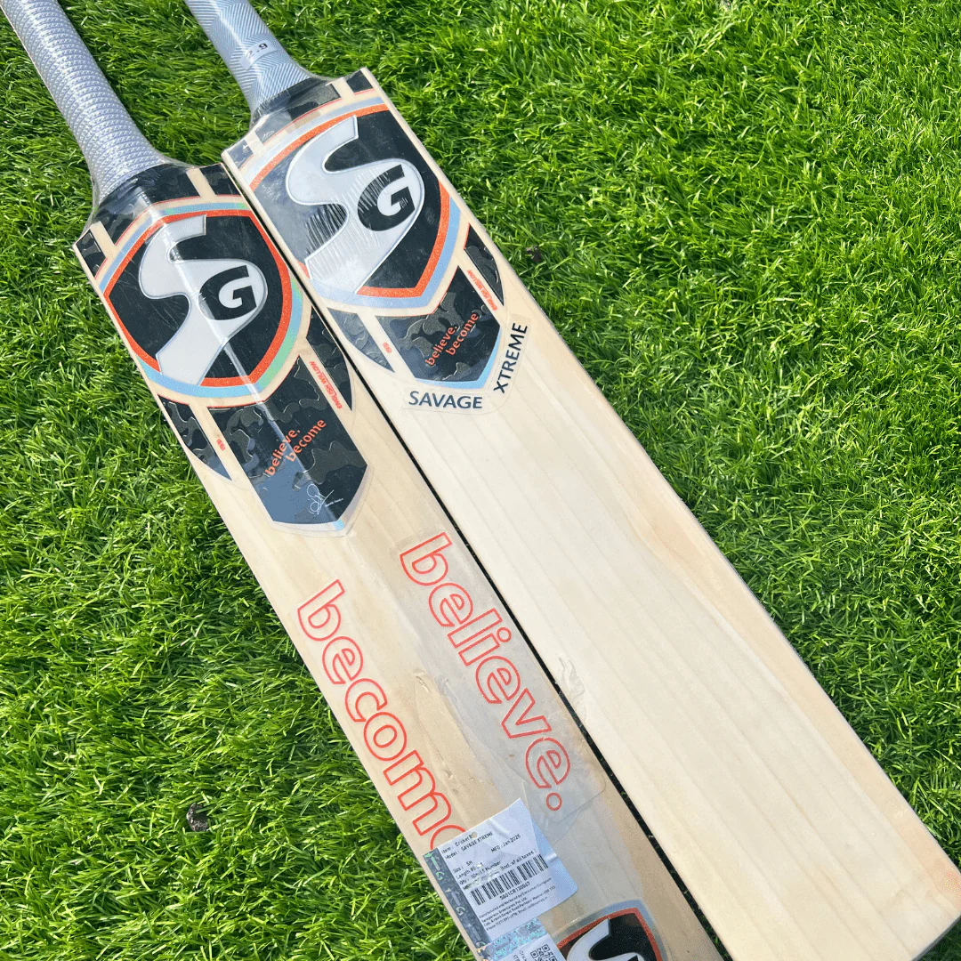 SG Savage Xtreme Finest English Willow Cricket Bat 2025 Edition - SH - Image 3