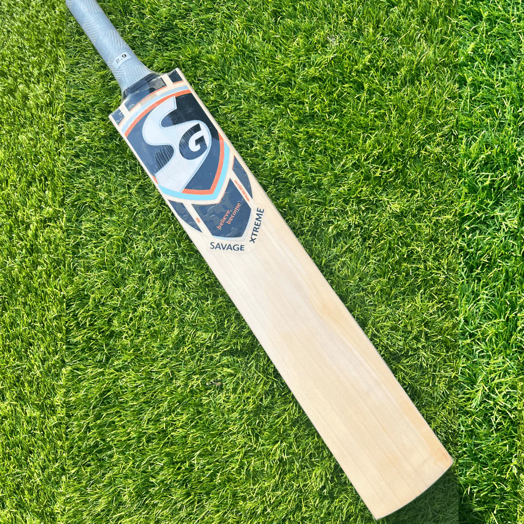 SG Savage Xtreme Finest English Willow Cricket Bat 2025 Edition - SH - Image 5