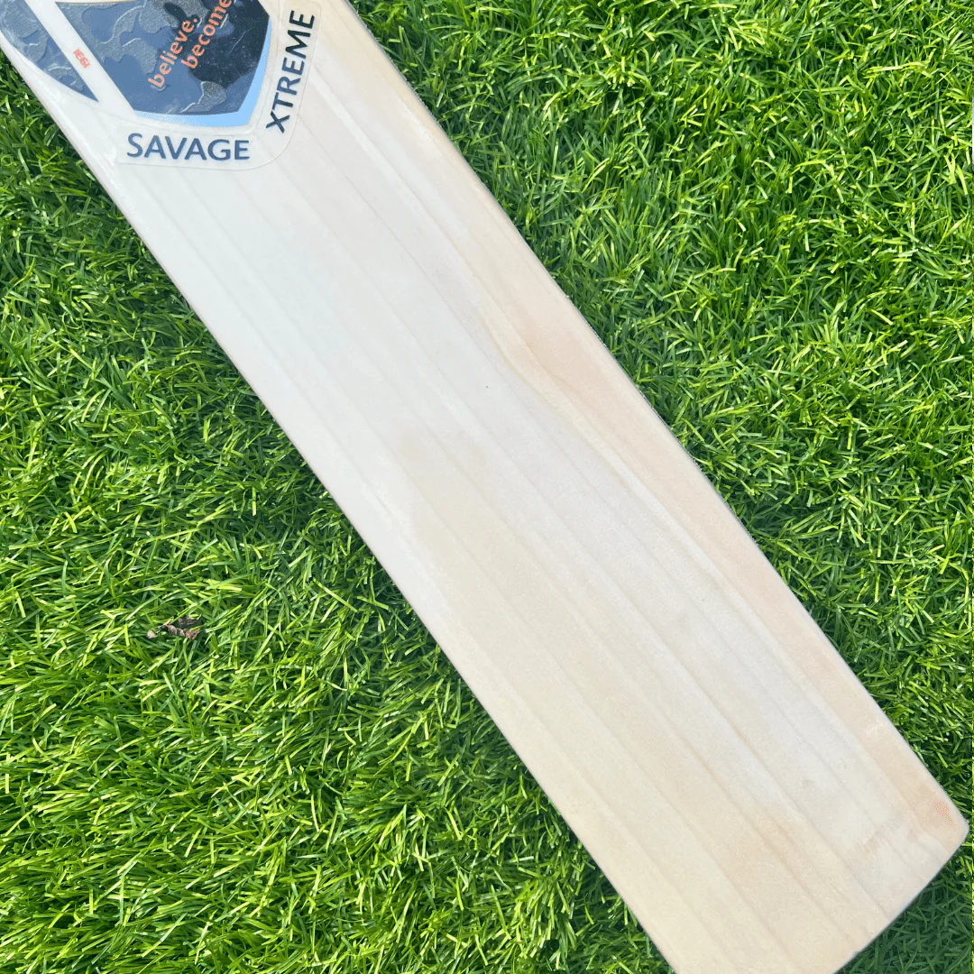 SG Savage Xtreme Finest English Willow Cricket Bat 2025 Edition - SH - Image 7