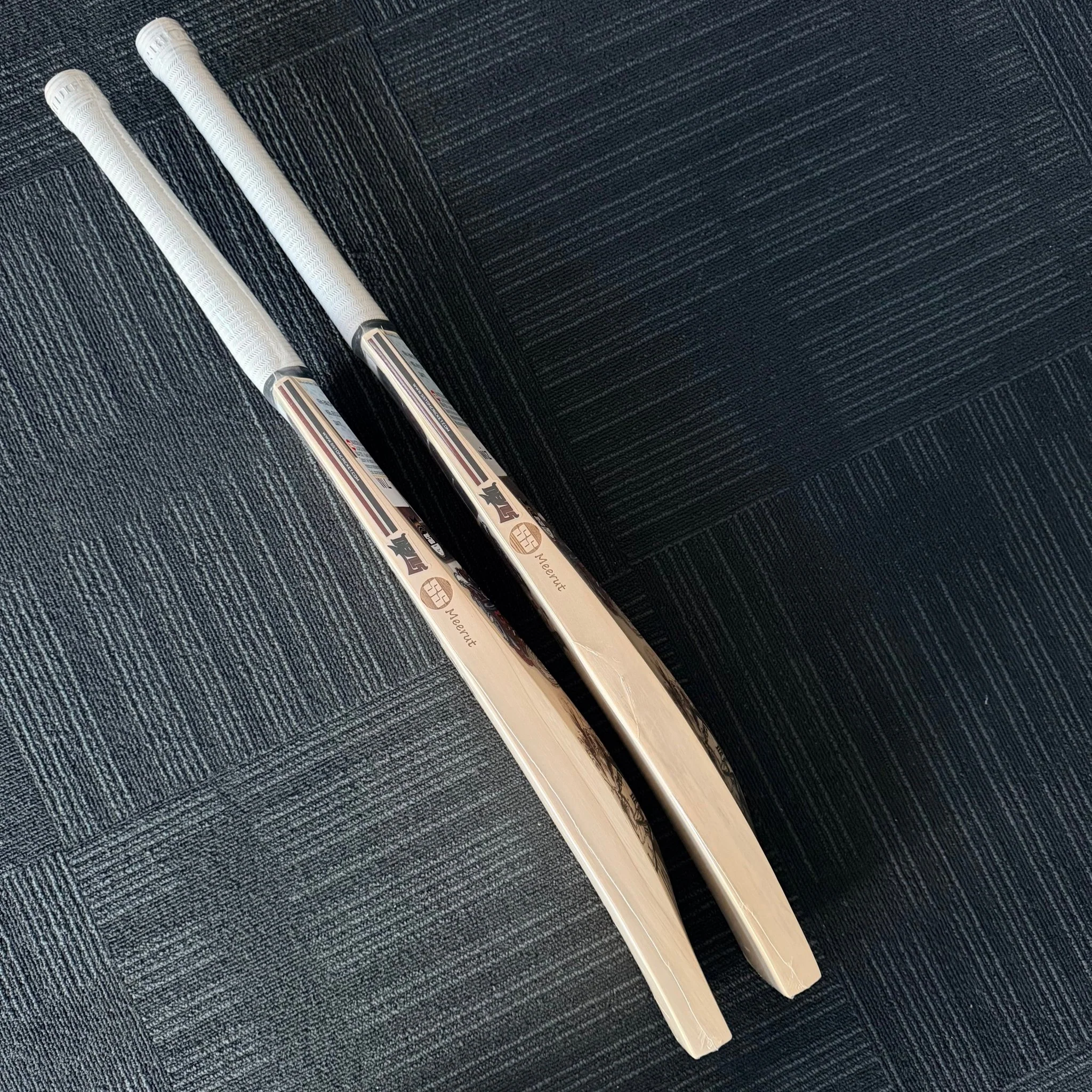 SS Devils RED PRO 2.0 Grade 1 English Willow Cricket Bat - The Best for power hitting - Image 5