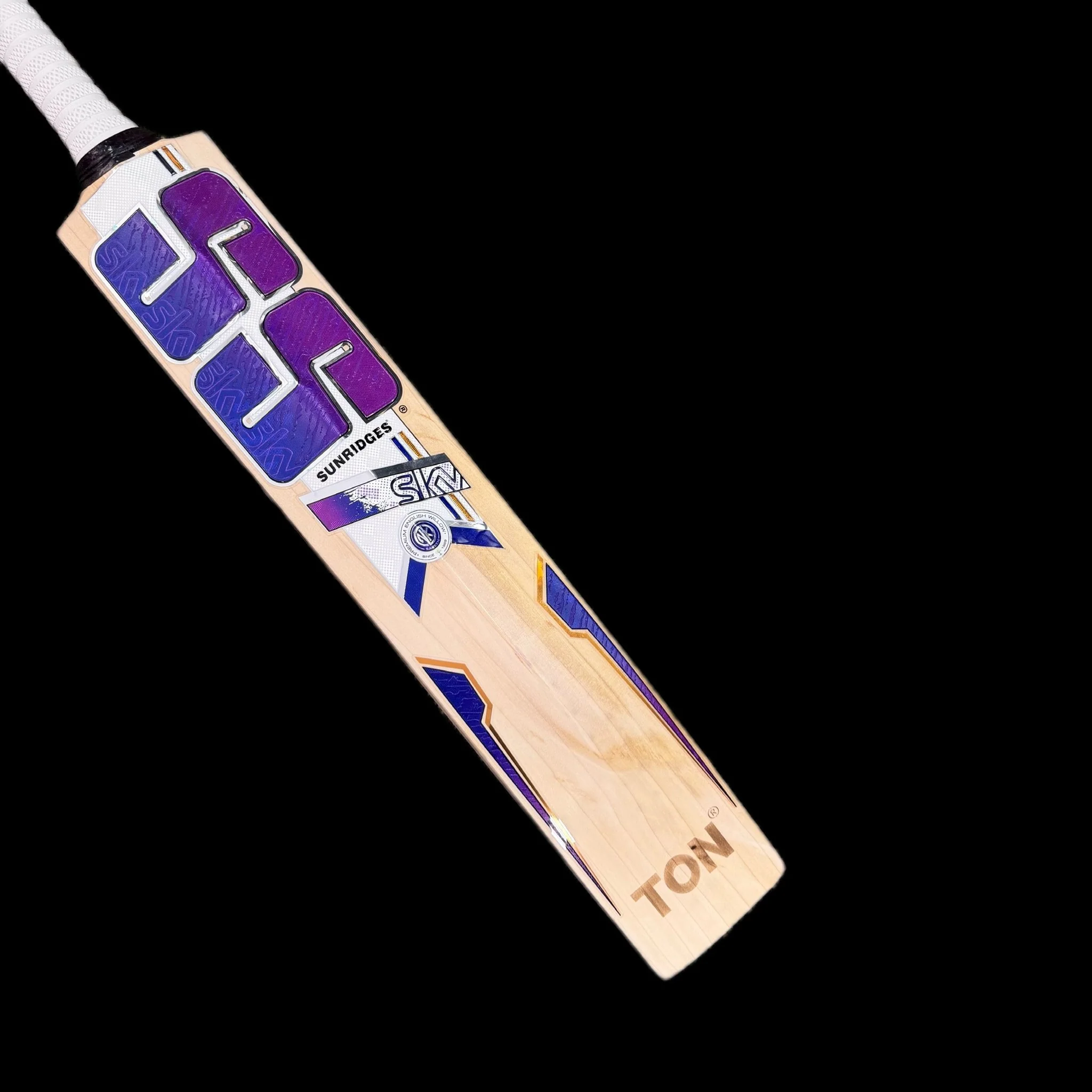 SS SKY Fire Junior Cricket Bat - Image 5