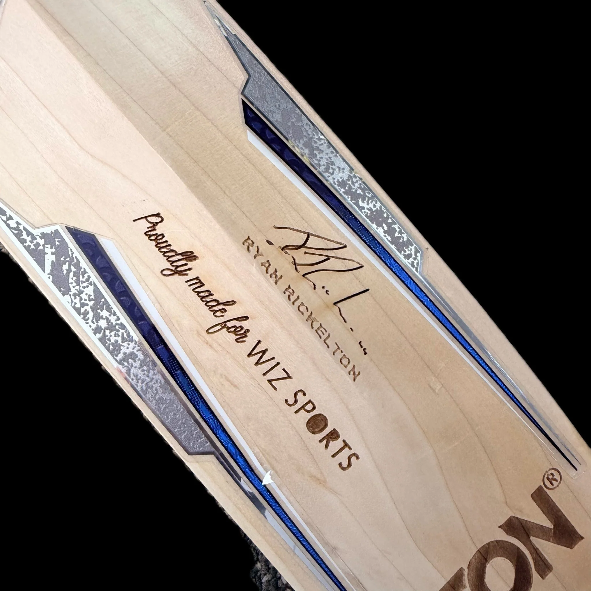 SS RYAN RICKELTON Gama Players Edition Cricket Bat - Image 5